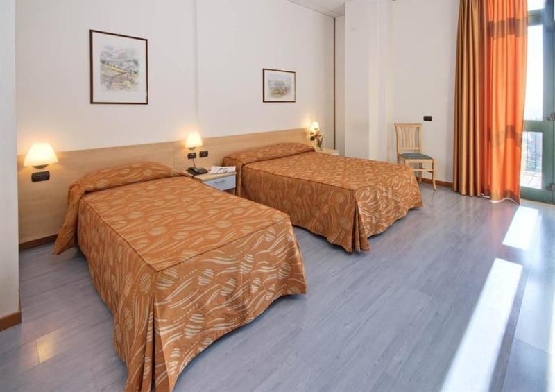Hotel Ristorante Da Tonino Recanati Exterior foto